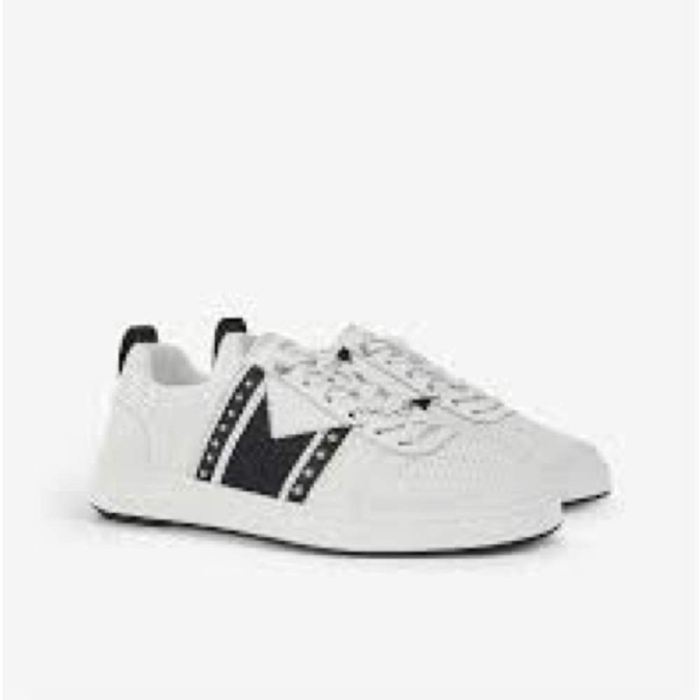 MAJE SNEAKERS WHITE AND BLACK SIZE 36 6 VGUC